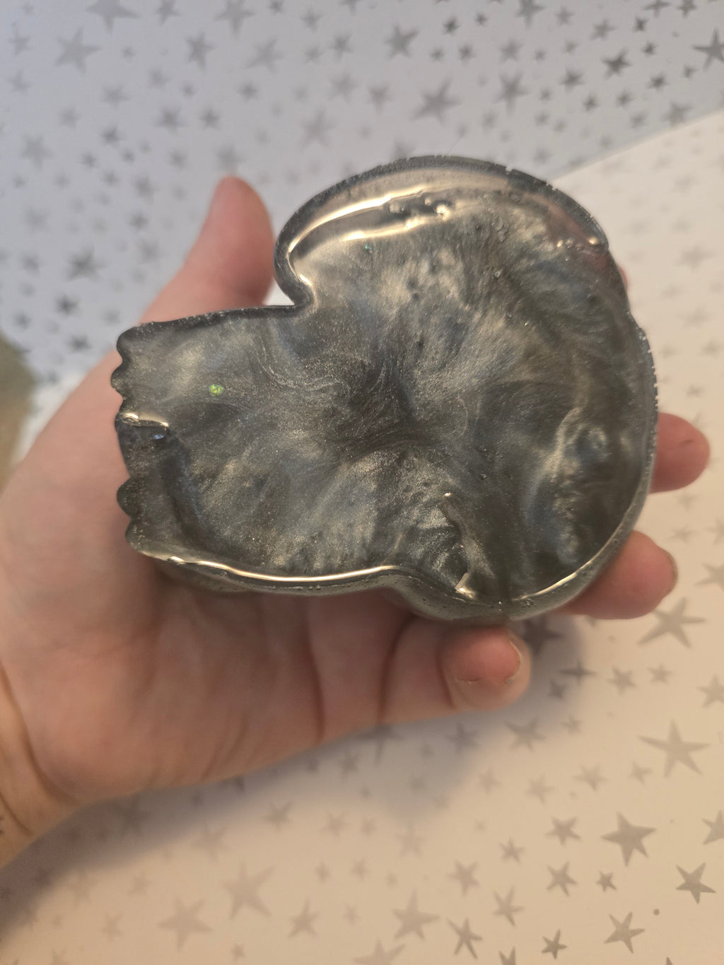 Cat tea light holder