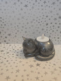 Cat tea light holder
